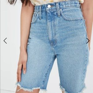 NWOT Madewell High-Rise Long Denim Shorts in Hedrick Wash. Size 26.